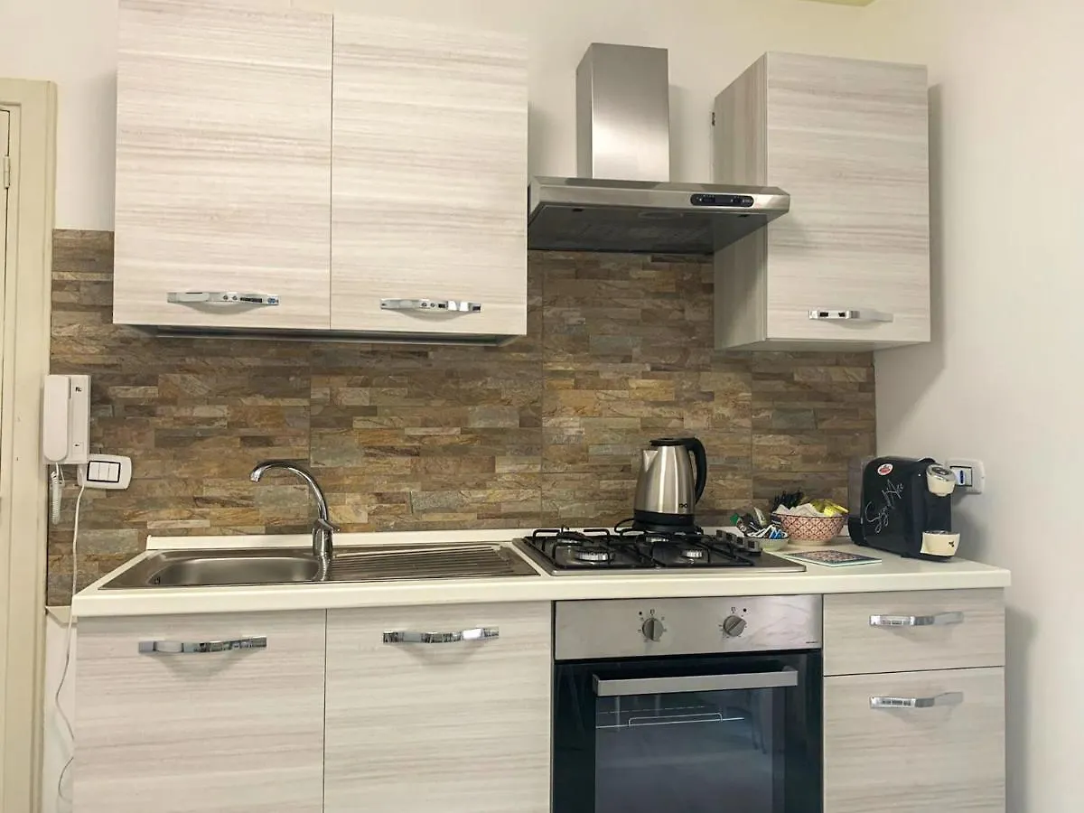 Rocksea Apartments 체팔루